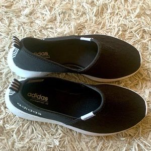Adidas size 7.5 slip on shoes